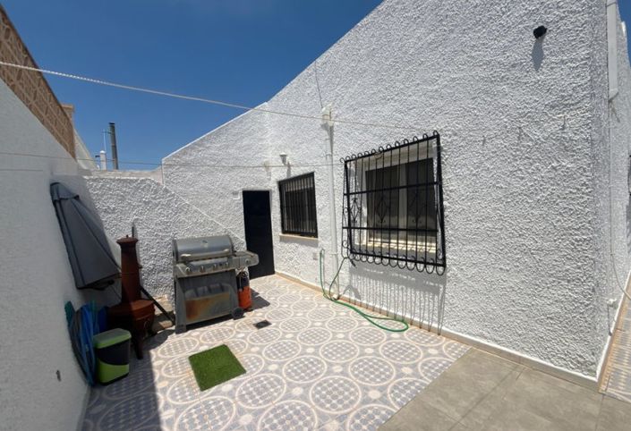 Image No.20-2 Bed Bungalow for sale