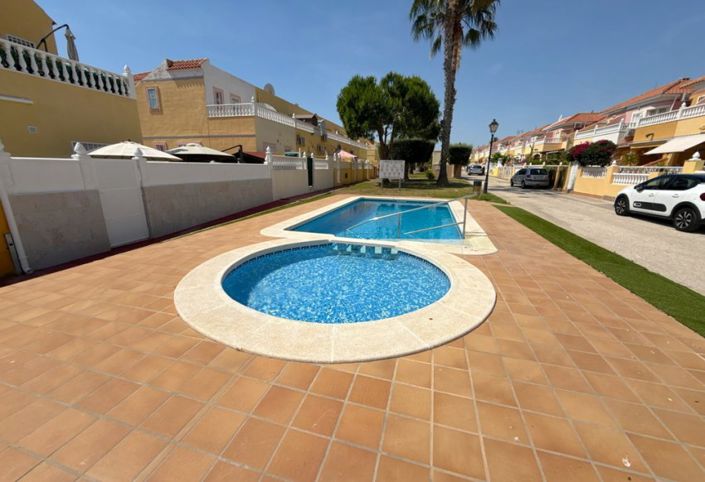 Image No.20-3 Bed Villa for sale