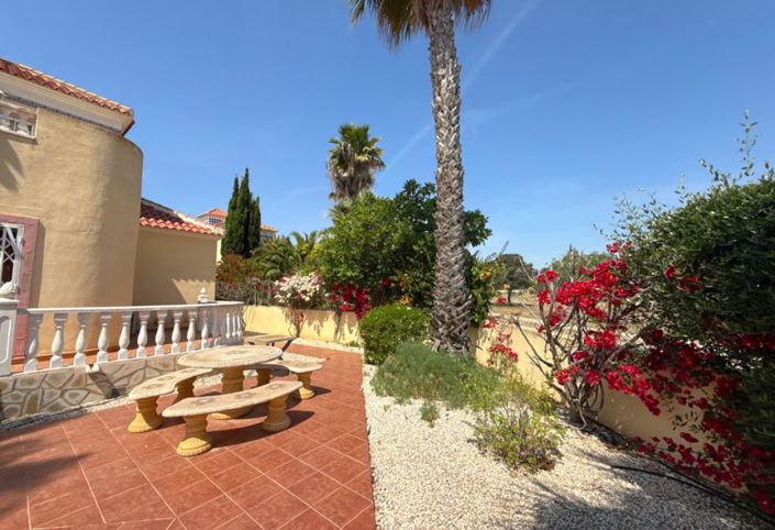 Image No.3-3 Bed Villa for sale