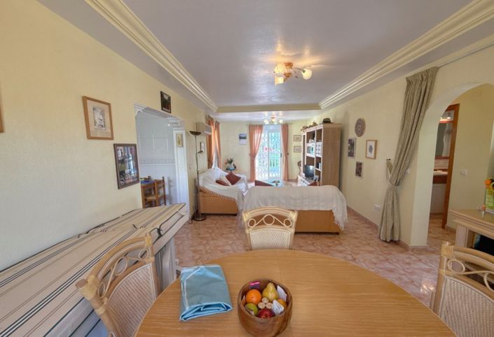 Image No.9-3 Bed Villa for sale