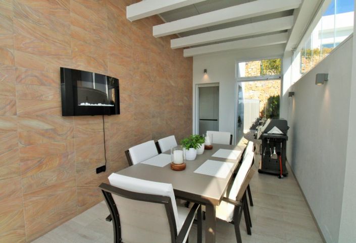 Image No.27-3 Bed Villa for sale