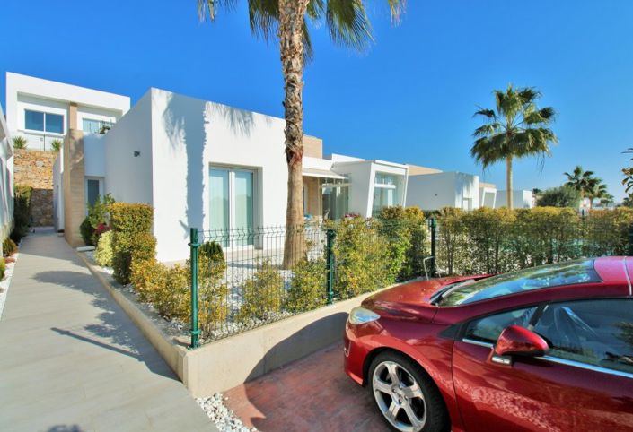 Image No.29-3 Bed Villa for sale
