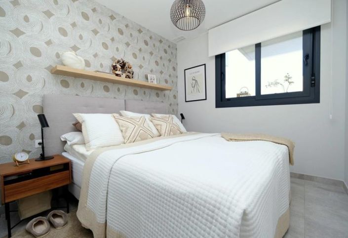 Image No.10-2 Bed Apartment for sale
