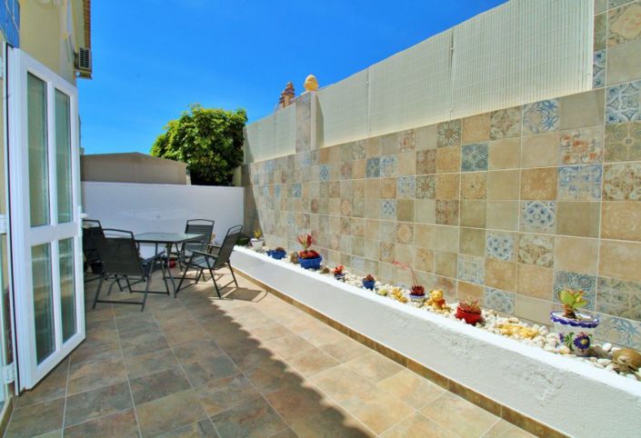 Image No.12-3 Bed Townhouse for sale