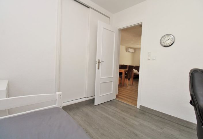 Image No.14-3 Bed Townhouse for sale