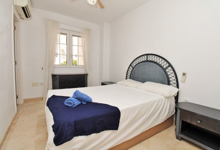 Image No.20-2 Bed Townhouse for sale