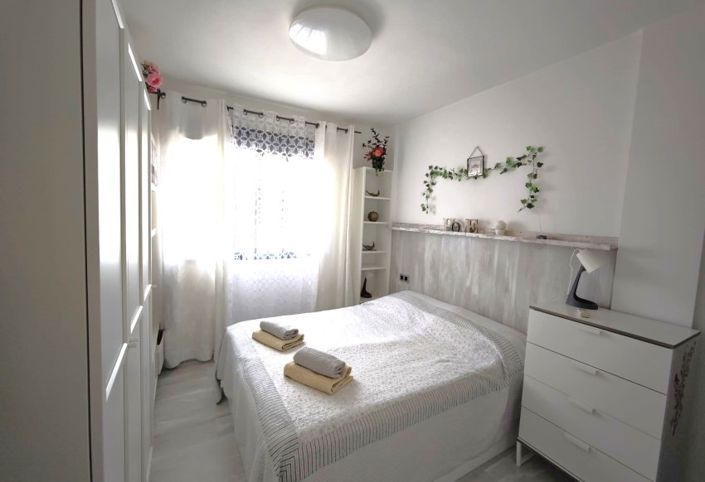 Image No.19-2 Bed Apartment for sale
