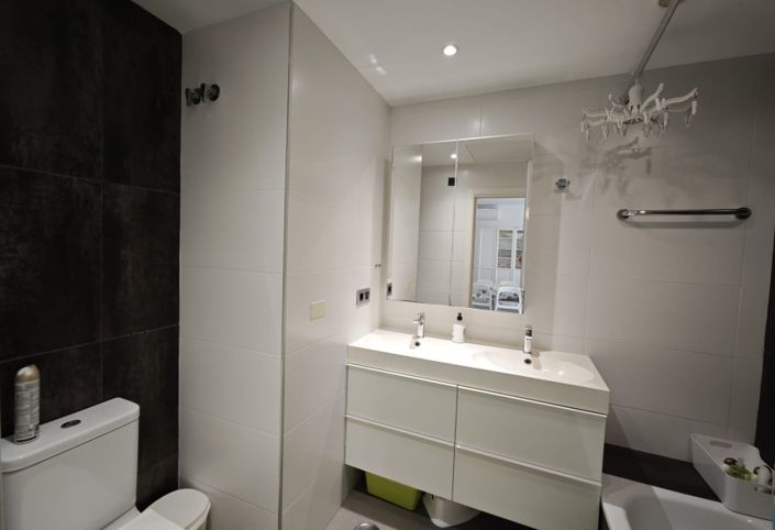 Image No.20-2 Bed Apartment for sale