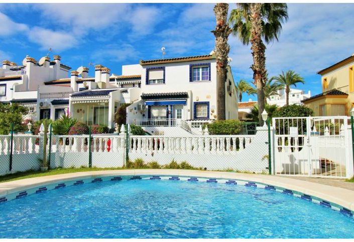 Image No.2-4 Bed Townhouse for sale