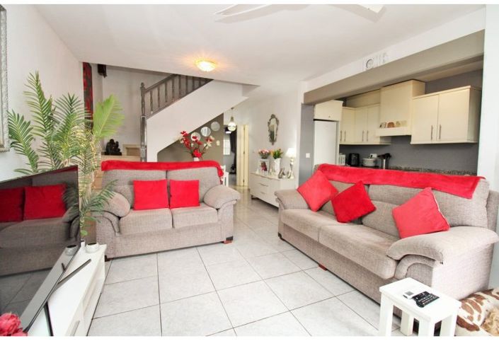 Image No.8-4 Bed Townhouse for sale