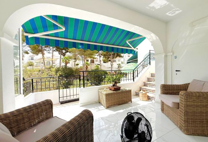 Image No.2-4 Bed Townhouse for sale