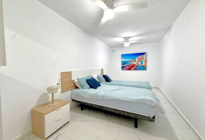 Image No.23-4 Bed Townhouse for sale