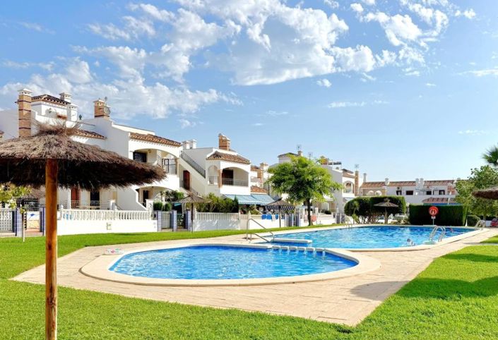 Image No.12-2 Bed Apartment for sale