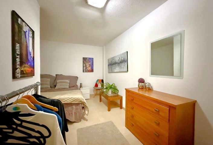 Image No.16-2 Bed Property for sale