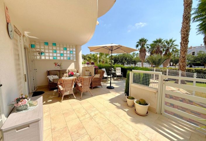 Image No.3-2 Bed Property for sale