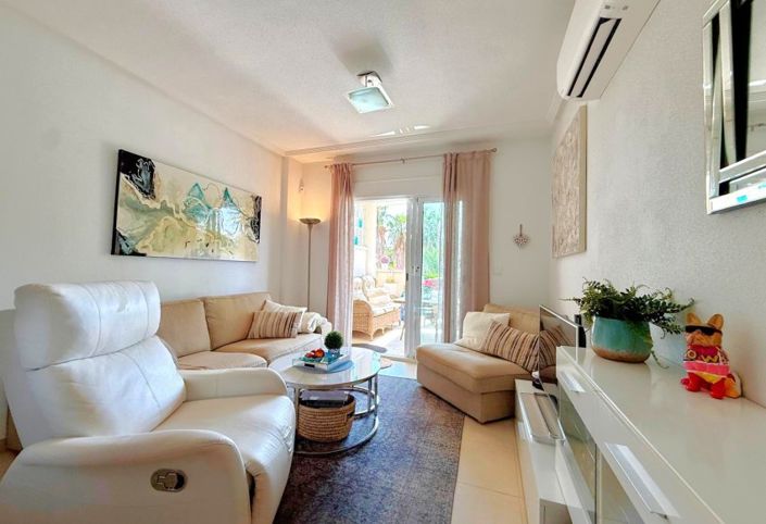 Image No.4-2 Bed Property for sale