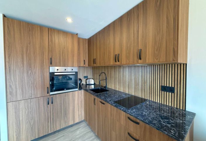 Image No.25-2 Bed Property for sale