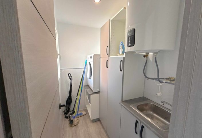 Image No.4-2 Bed Property for sale