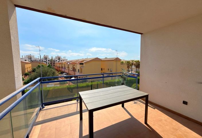 Image No.8-2 Bed Property for sale