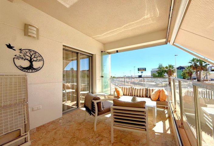 Image No.2-2 Bed Property for sale