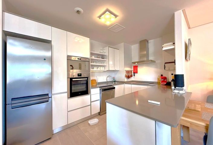 Image No.9-2 Bed Property for sale