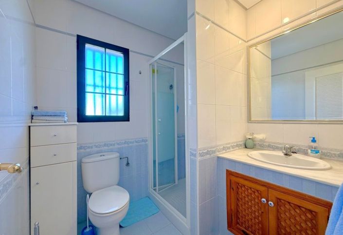 Image No.27-6 Bed Villa for sale