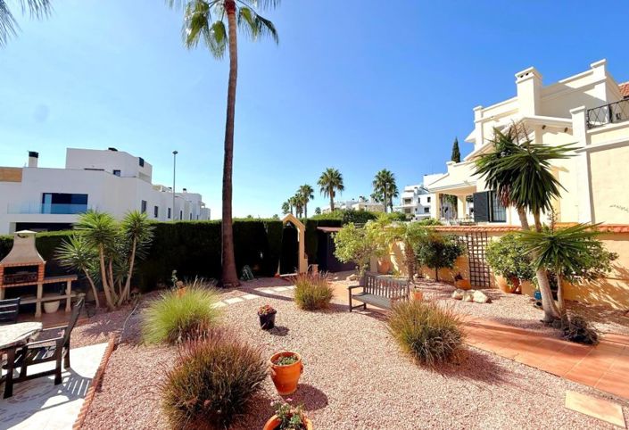 Image No.5-6 Bed Villa for sale