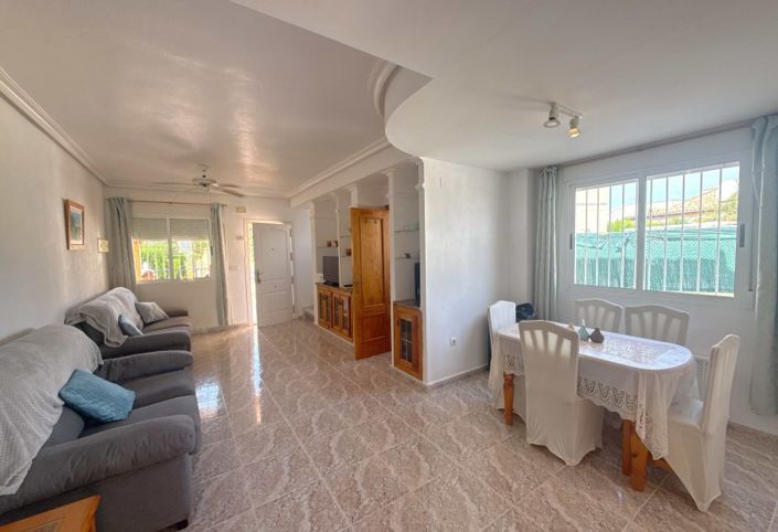 Image No.22-3 Bed Townhouse for sale