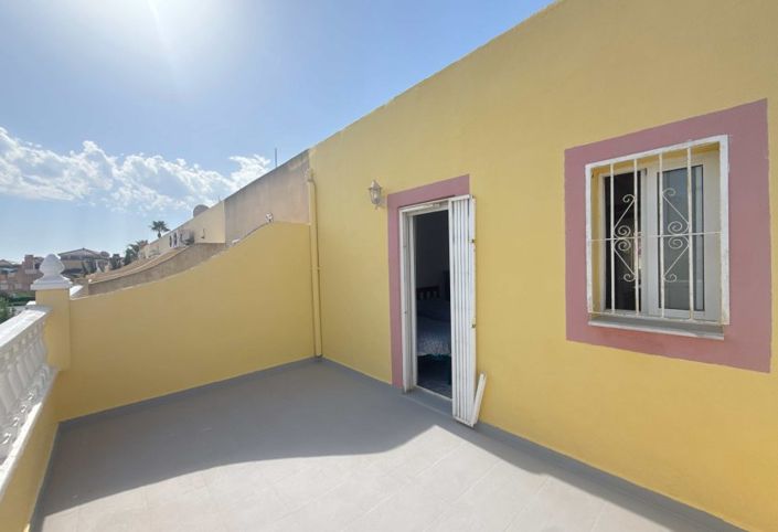 Image No.28-3 Bed Townhouse for sale
