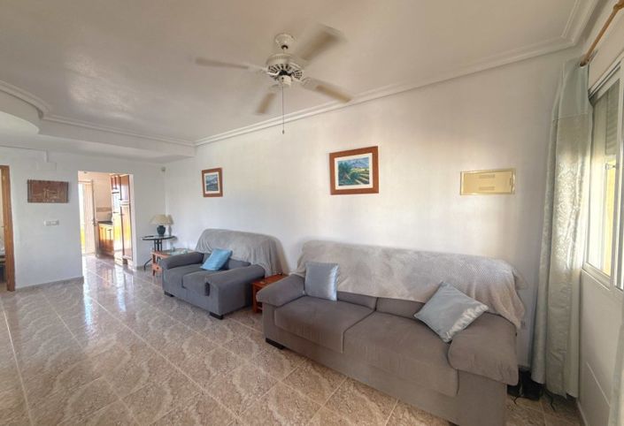Image No.31-3 Bed Townhouse for sale
