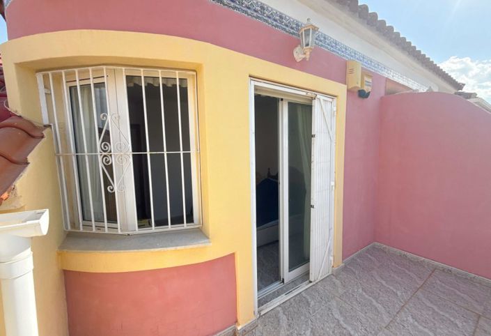 Image No.36-3 Bed Townhouse for sale