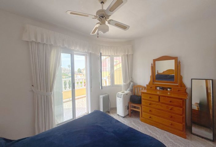 Image No.43-3 Bed Townhouse for sale