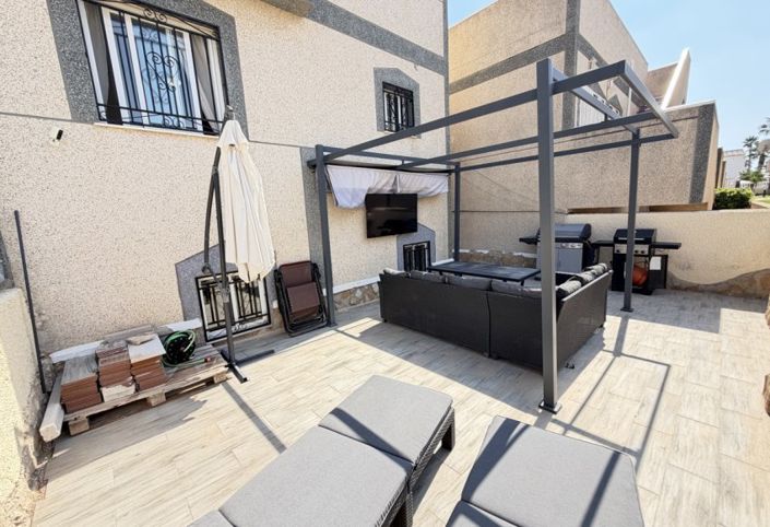 Image No.38-5 Bed Villa for sale