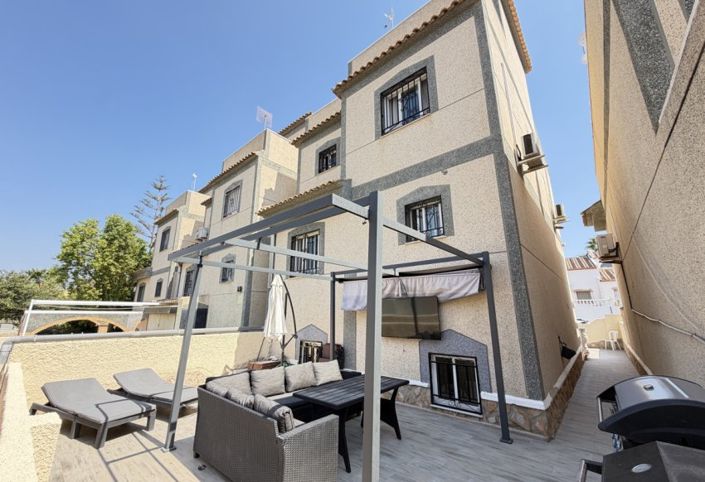 Image No.40-5 Bed Villa for sale