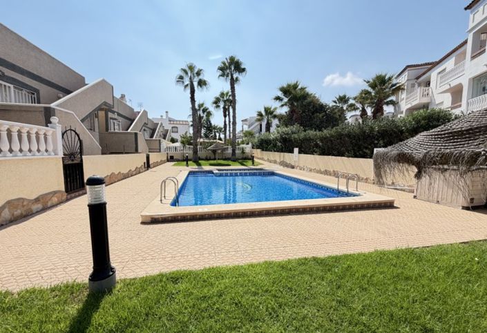 Image No.42-5 Bed Villa for sale