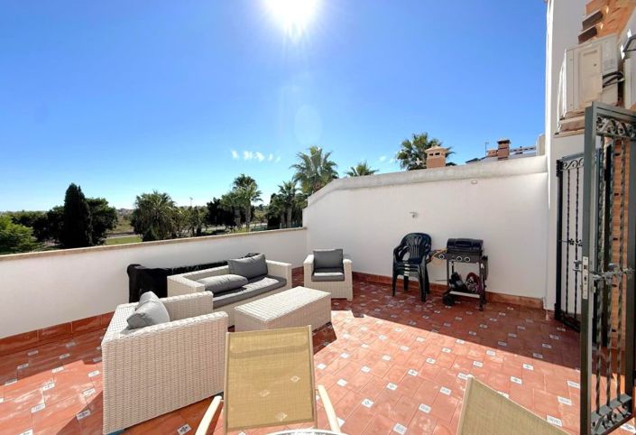 Image No.15-3 Bed Townhouse for sale