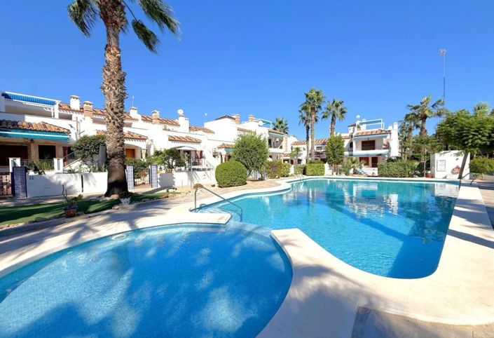 Image No.21-3 Bed Townhouse for sale