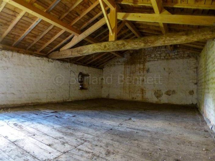 Image No.10-1 Bed House for sale