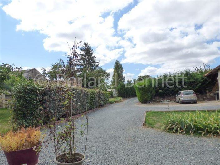 Image No.19-Maison de 5 chambres à vendre à Chef-Boutonne