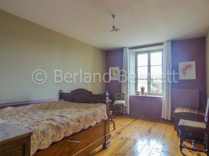 Image No.13-4 Bed House for sale