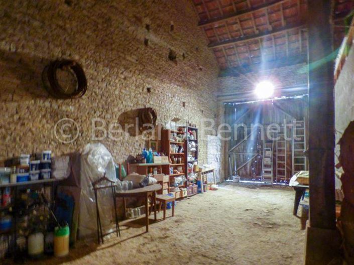 Image No.20-4 Bed House for sale