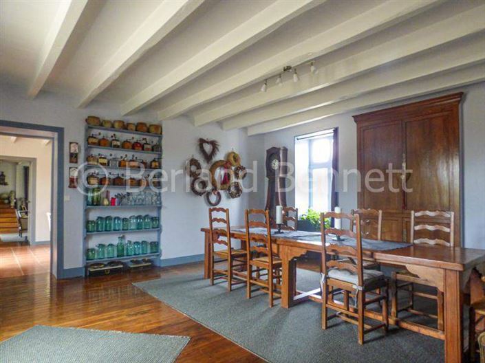 Image No.3-4 Bed House for sale