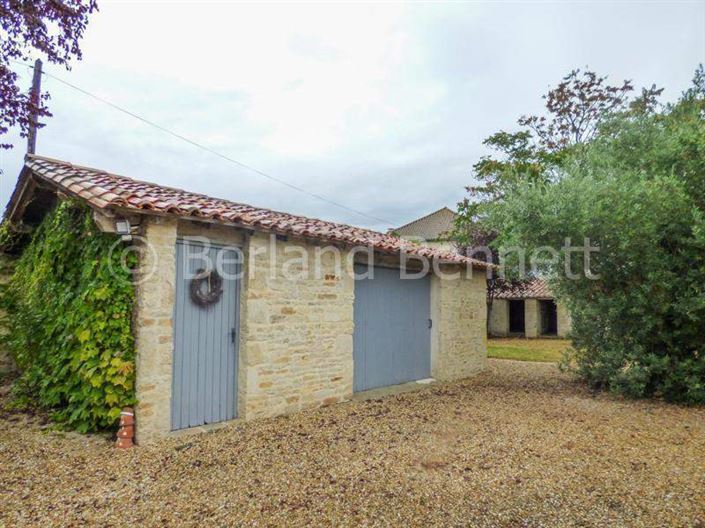 Image No.26-4 Bed House for sale