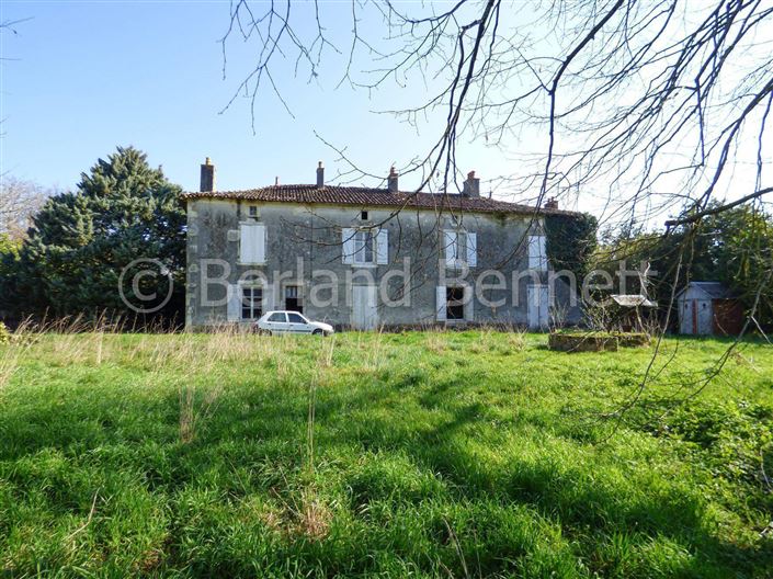Image No.1-5 Bed House for sale