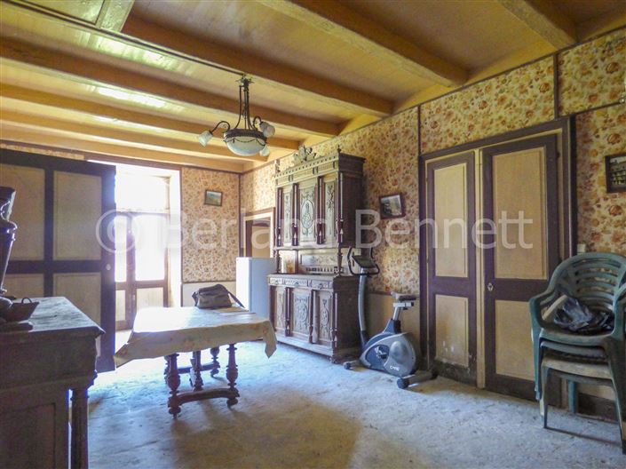 Image No.3-5 Bed House for sale