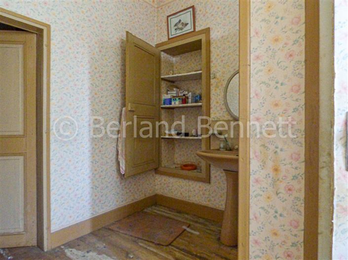 Image No.7-5 Bed House for sale