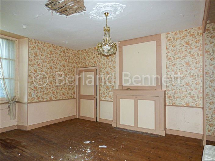 Image No.8-5 Bed House for sale