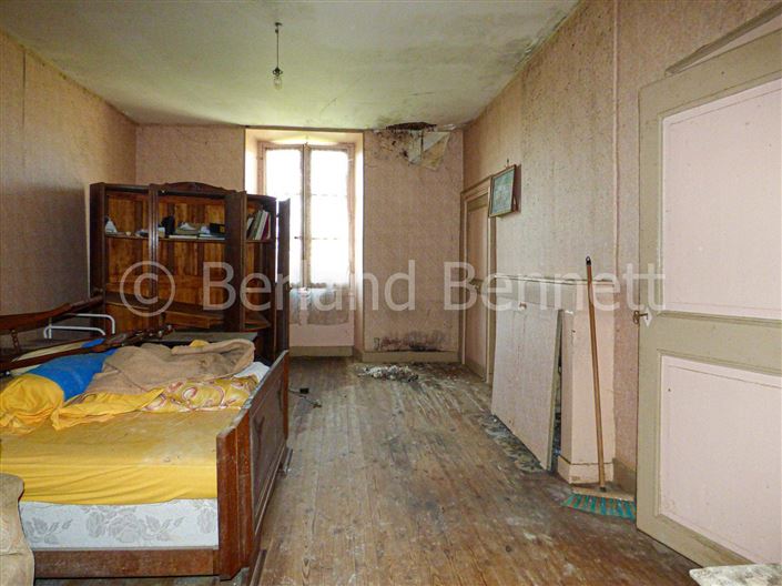 Image No.9-5 Bed House for sale