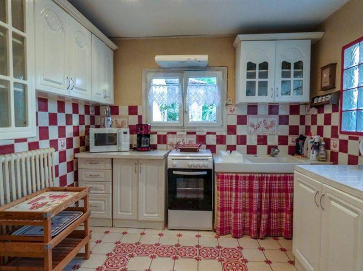 Image No.6-3 Bed House for sale