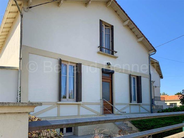 Image No.1-Maison de 3 chambres à vendre à Sauzé-Vaussais